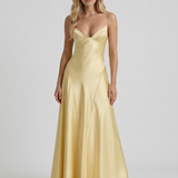 Vestido largo de satén de línea A con escote de pico Adelaide - Amarillo limón