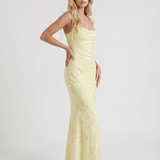 Vestido largo ceñido de satén texturizado con cuello drapeado Aria - Amarillo limón