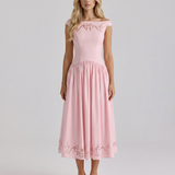 Vestido midi con ojetes y cuello barco Delfina - Rosa
