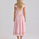 Vestido midi con ojetes y cuello barco Delfina - Rosa