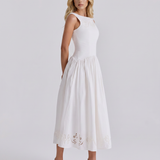Vestido midi con ojetes y cuello barco Delfina - Blanco