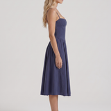 Vestido midi fruncido con escote corazón Francesca - Azul marino